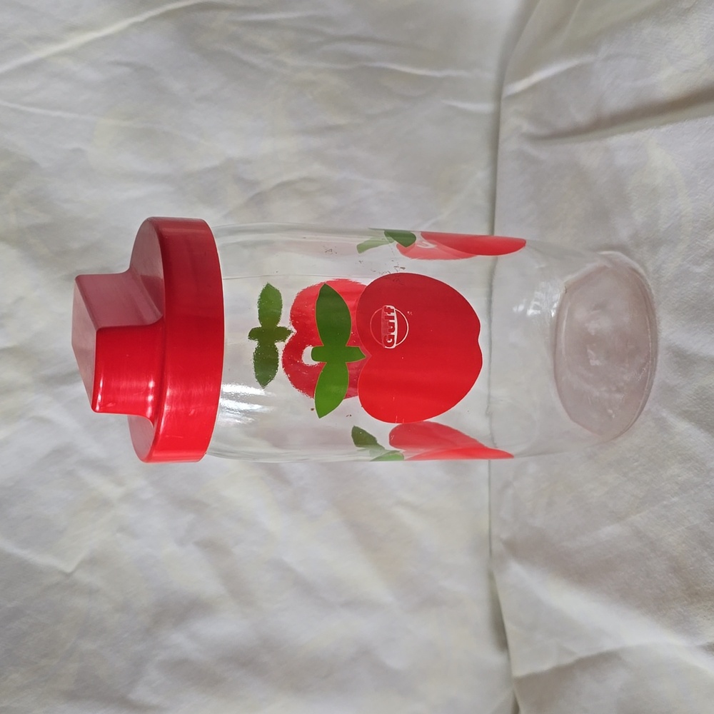1970s vintage Henkel Gulf Apple jar with lid